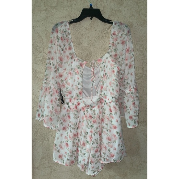 Trixxi Floral  Romper(Pit to pit 19” Length 30”) - Picture 2 of 8